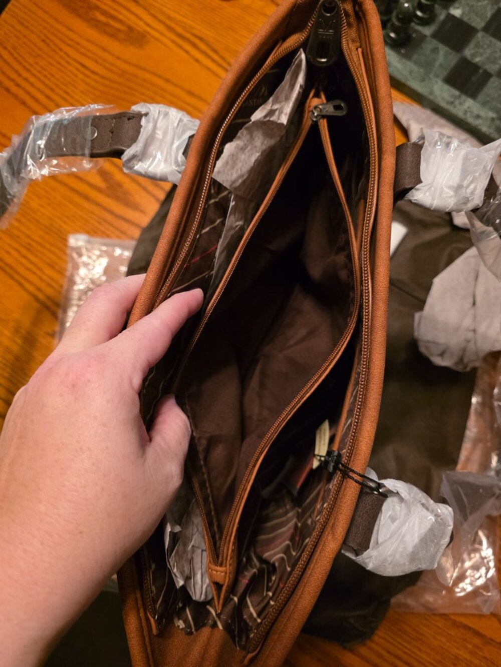 Montana West Embroidered Collection Concealed Carry Tote - Picture 8 of 9